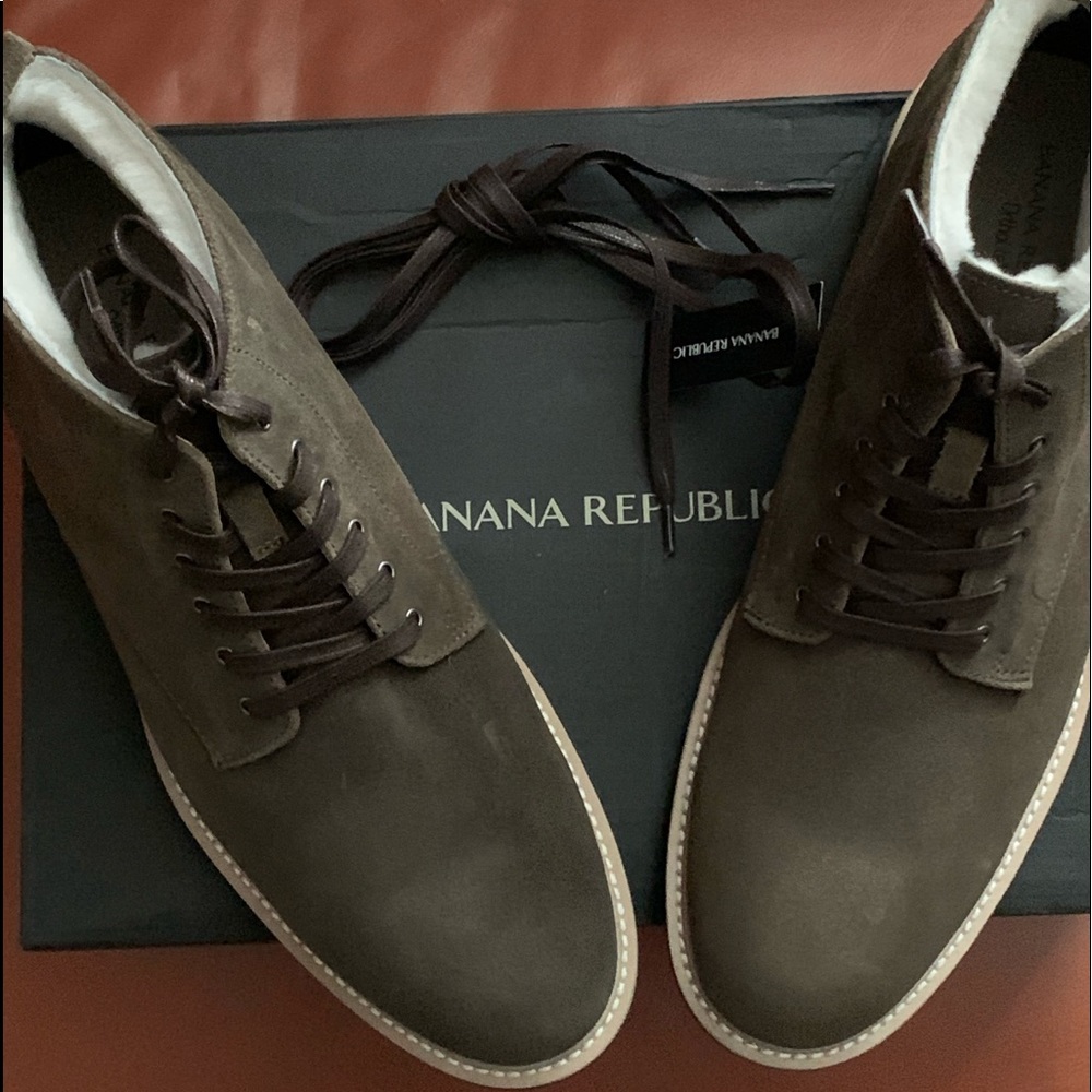 Shoes - Picture 1 of 7